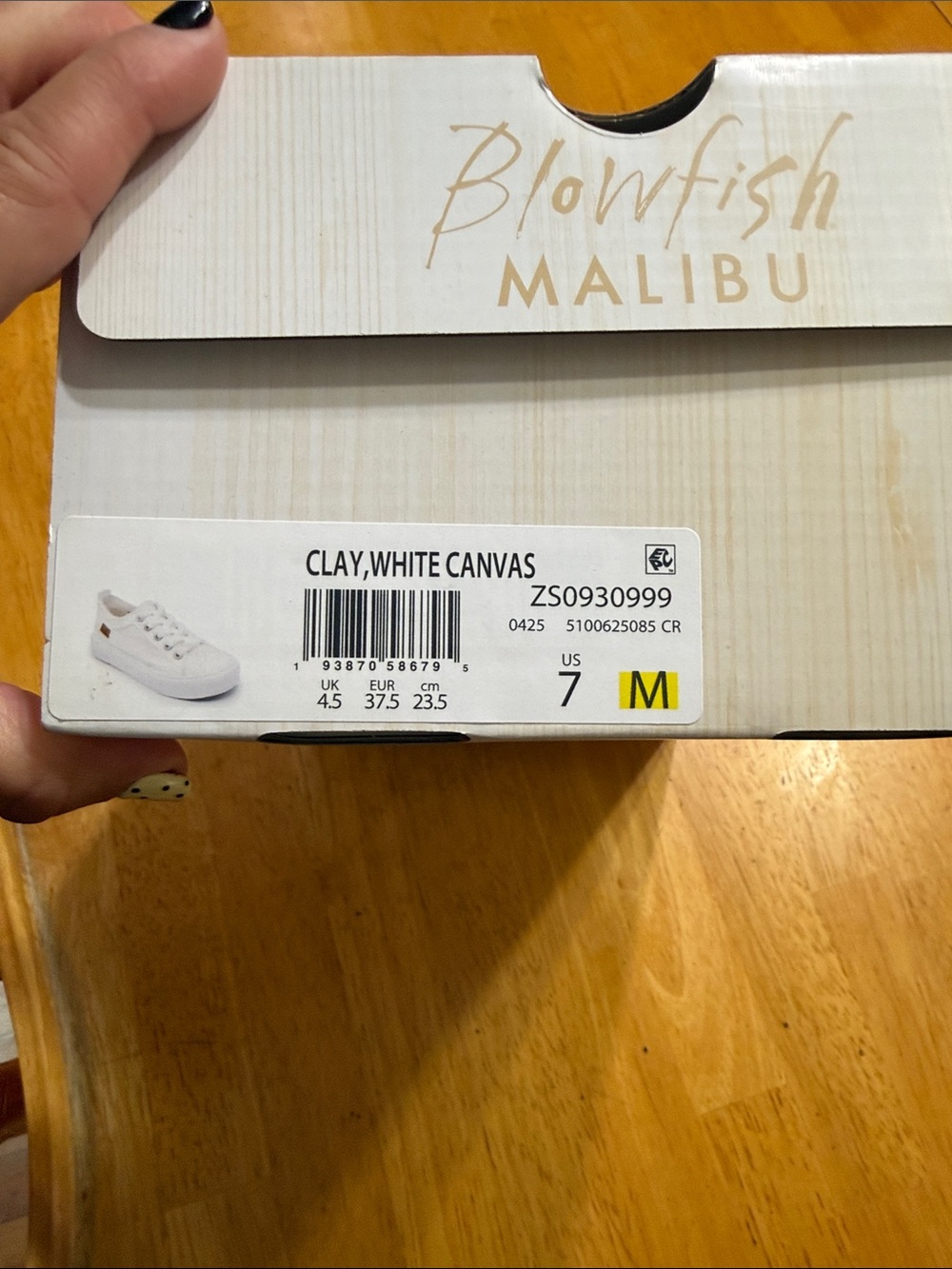 Blowfish Women’s White Low-Top Canvas Sneaker - Picture 3 of 4